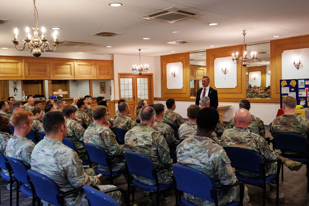 SMA(R) Grinston Visits 7ATC