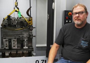 Machinist marks 40 years at cannon factory