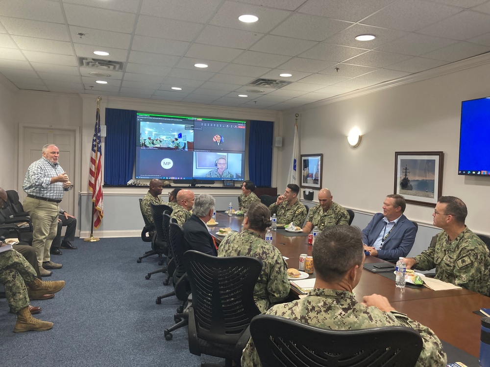 DLA Distribution commander visits NAVSUP FLCJ