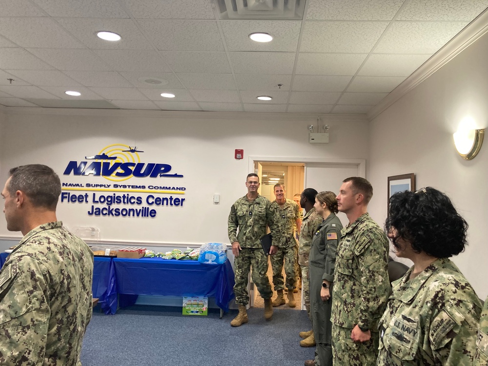 DLA Distribution commander visits NAVSUP FLCJ