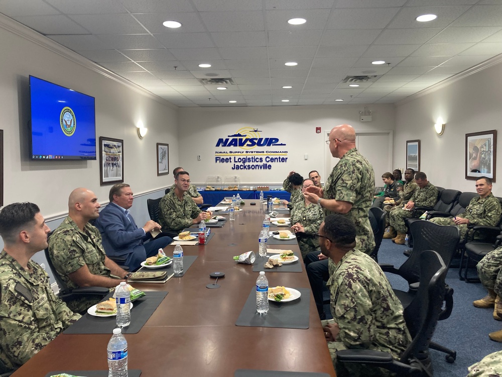 DLA Distribution commander visits NAVSUP FLCJ