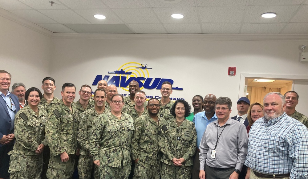 DLA Distribution commander visits NAVSUP FLCJ