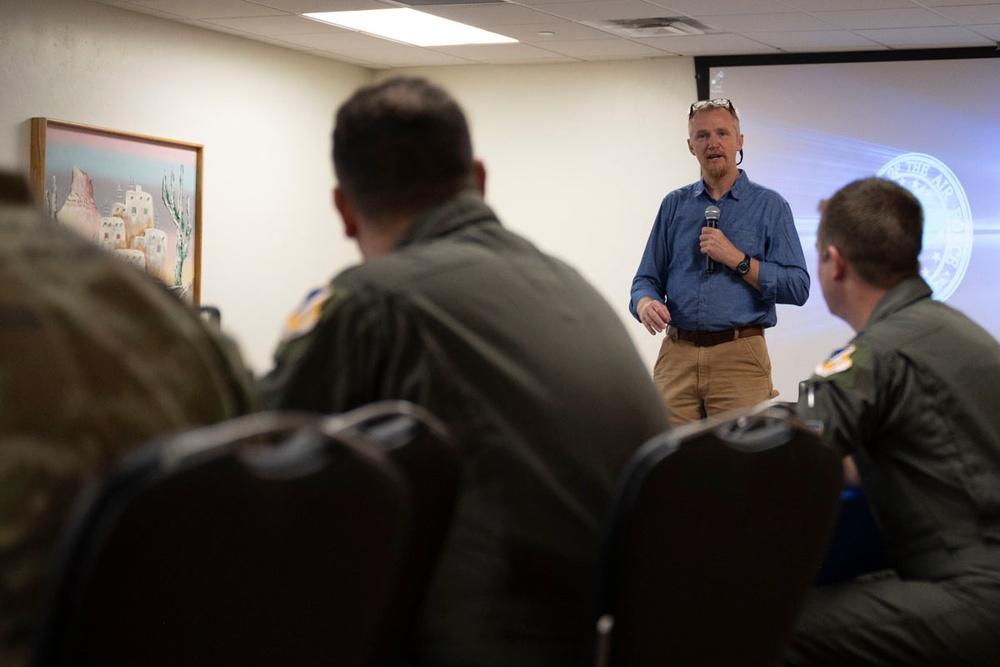 Holloman launches squadron commander’s course