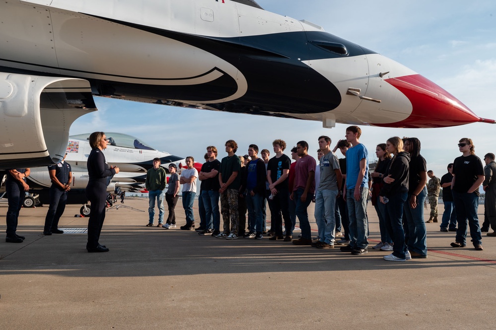 Students get to &quot;pet a jet&quot; with the U.S. Air Force Thunderbirds