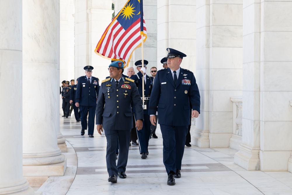 Chief of the Royal Malaysian Air Force Gen. Tan Sri Dato’ Sri Mohd Asghar Khan bin Goriman Khan Participates in an Air Force Full Honors Wreath-Laying Ceremony at the Tomb of the Unknown Soldier