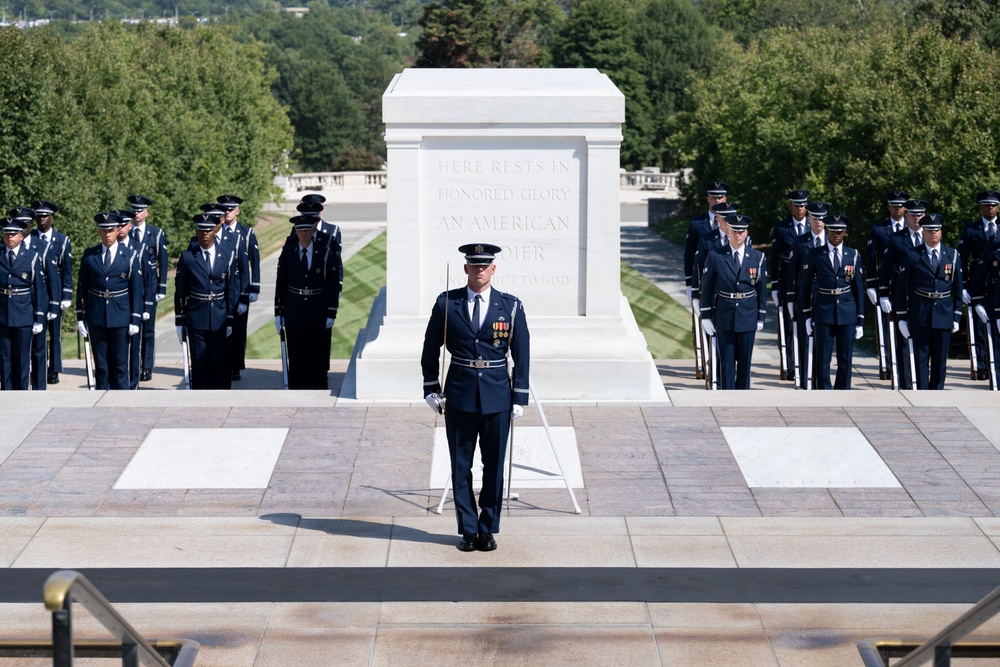 Chief of the Royal Malaysian Air Force Gen. Tan Sri Dato’ Sri Mohd Asghar Khan bin Goriman Khan Participates in an Air Force Full Honors Wreath-Laying Ceremony at the Tomb of the Unknown Soldier