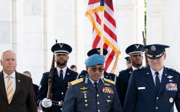 Chief of the Royal Malaysian Air Force Gen. Tan Sri Dato’ Sri Mohd Asghar Khan bin Goriman Khan Participates in an Air Force Full Honors Wreath-Laying Ceremony at the Tomb of the Unknown Soldier