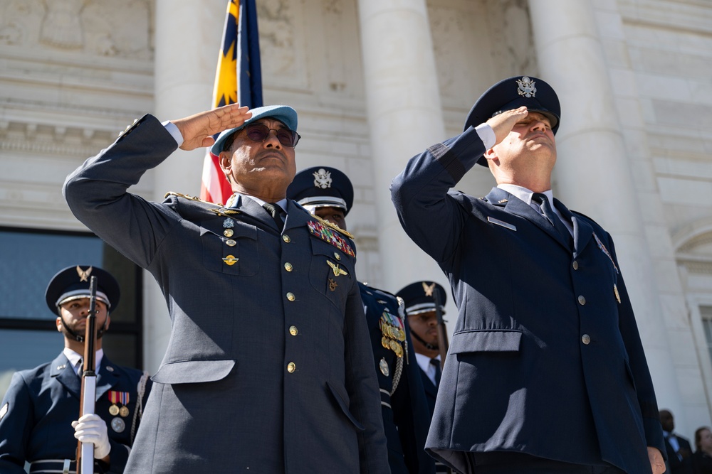 Chief of the Royal Malaysian Air Force Gen. Tan Sri Dato’ Sri Mohd Asghar Khan bin Goriman Khan Participates in an Air Force Full Honors Wreath-Laying Ceremony at the Tomb of the Unknown Soldier