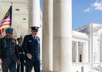 Chief of the Royal Malaysian Air Force Gen. Tan Sri Dato’ Sri Mohd Asghar Khan bin Goriman Khan Participates in an Air Force Full Honors Wreath-Laying Ceremony at the Tomb of the Unknown Soldier