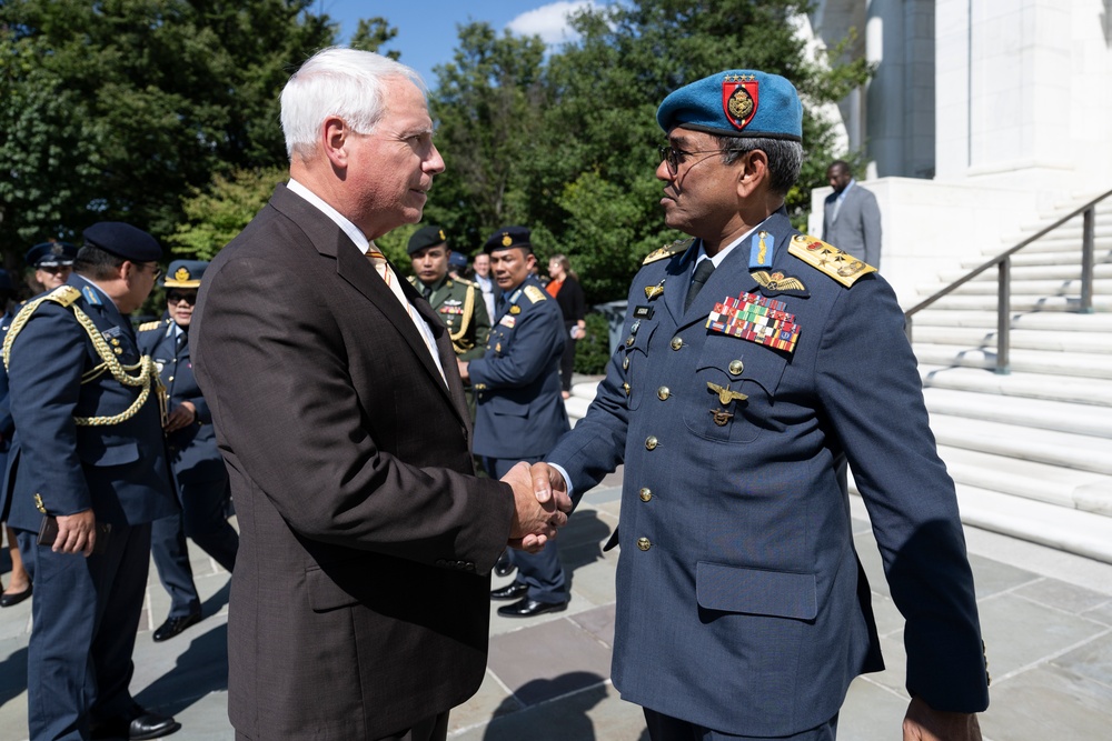 Chief of the Royal Malaysian Air Force Gen. Tan Sri Dato’ Sri Mohd Asghar Khan bin Goriman Khan Participates in an Air Force Full Honors Wreath-Laying Ceremony at the Tomb of the Unknown Soldier