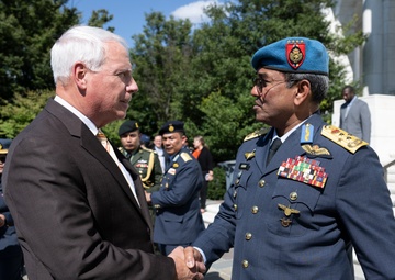 Chief of the Royal Malaysian Air Force Gen. Tan Sri Dato’ Sri Mohd Asghar Khan bin Goriman Khan Participates in an Air Force Full Honors Wreath-Laying Ceremony at the Tomb of the Unknown Soldier