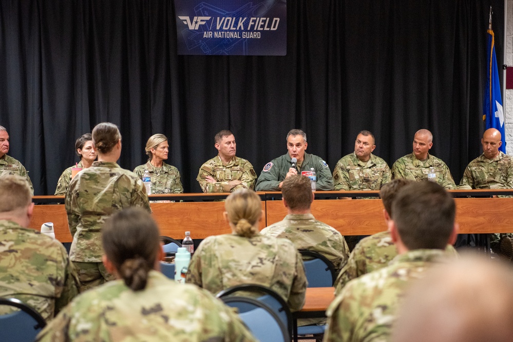 Junior Enlisted Orientation Program Cultivates Camaraderie among Airmen