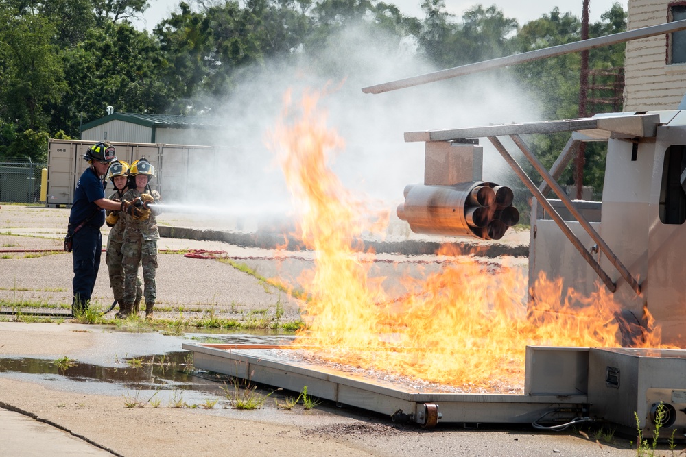 Junior Enlisted Orientation Program Cultivates Camaraderie among Airmen