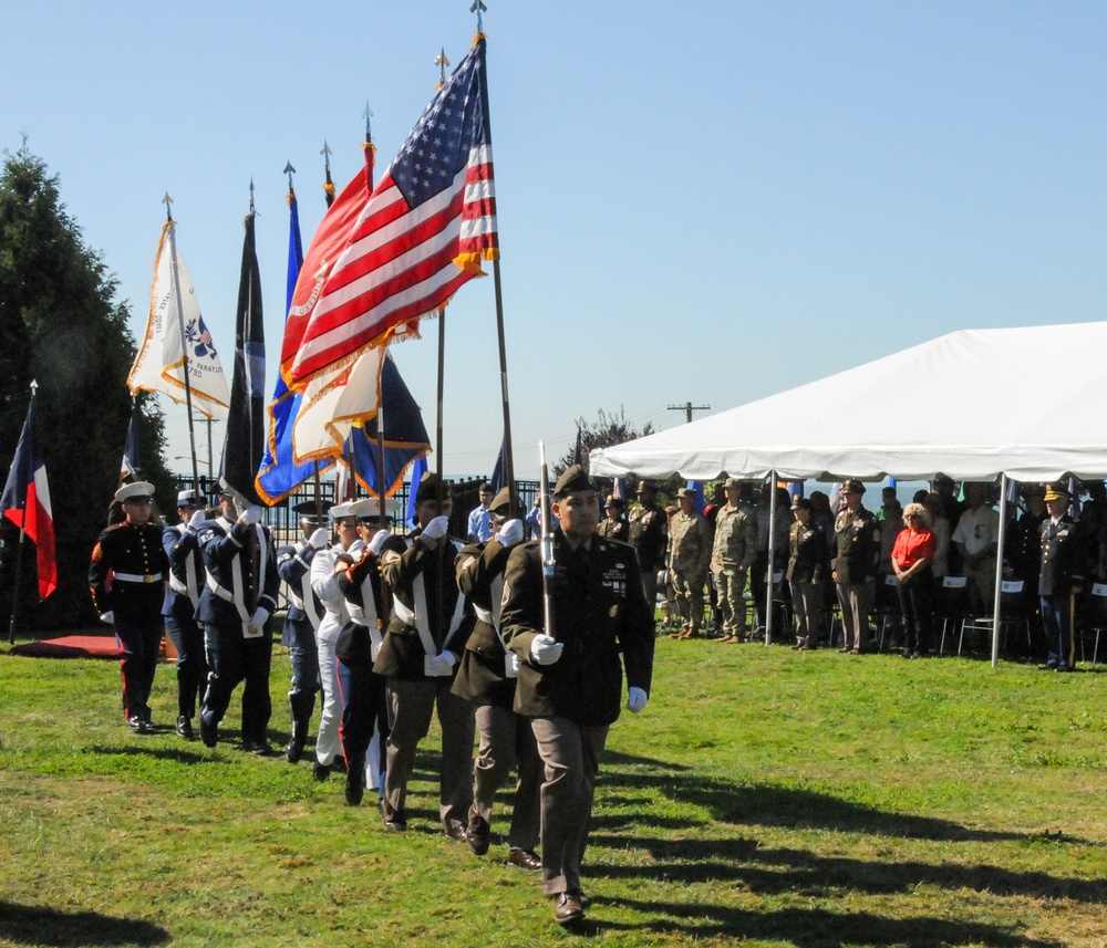 Fort Hamilton ceremony honors 9/11 victims, families