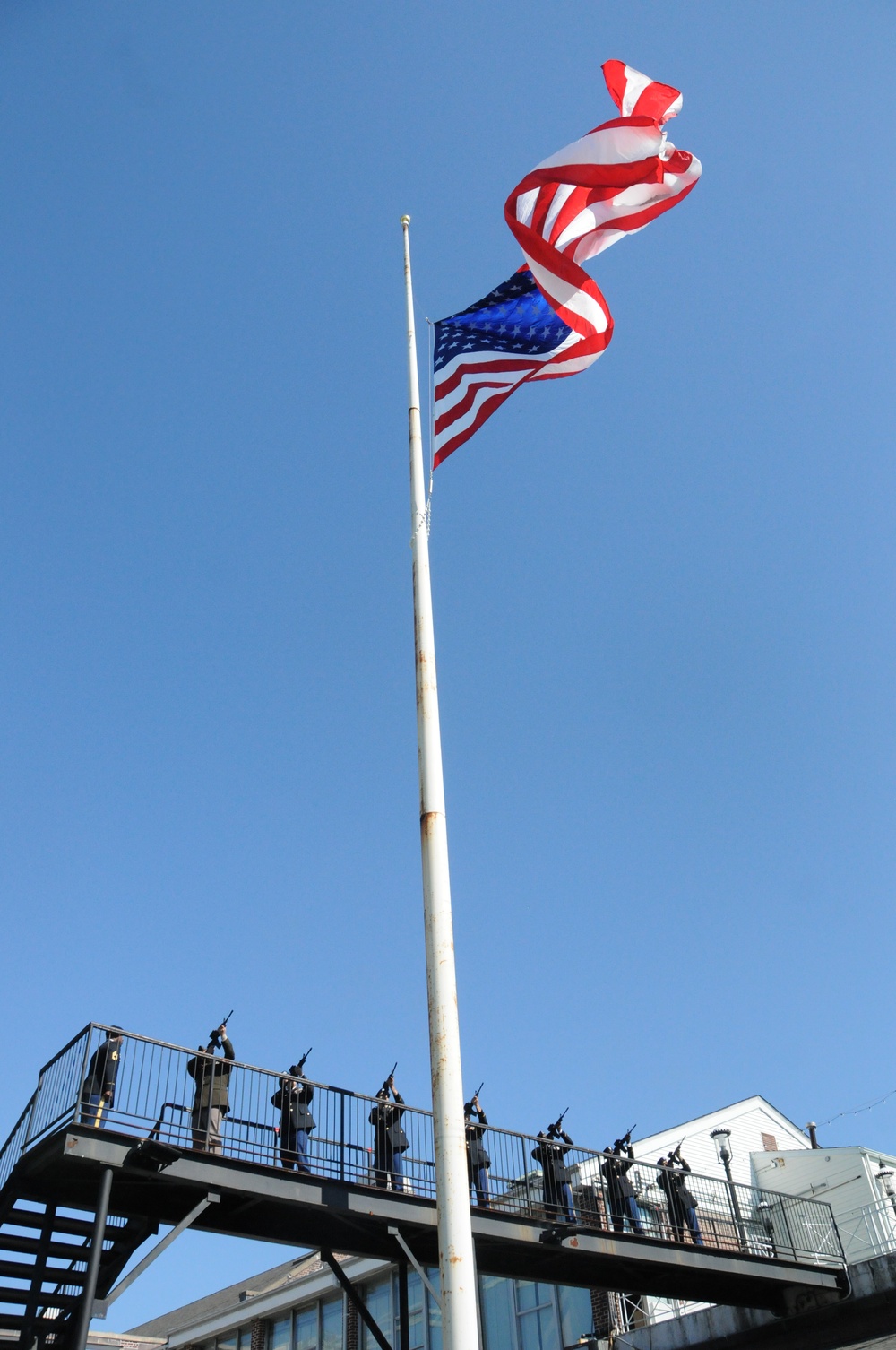 Fort Hamilton ceremony honors 9/11 victims, families