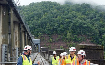 Leadership Development Program visits Bluestone Dam