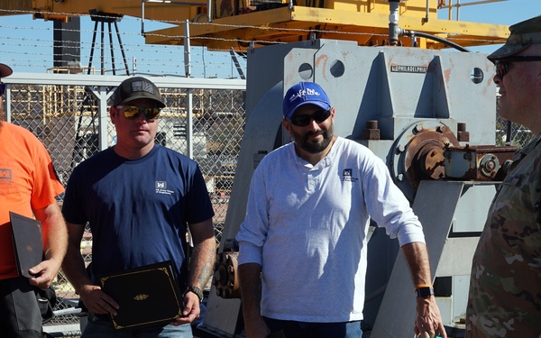 USACE Dive Team trains at Winfield Locks and Dam