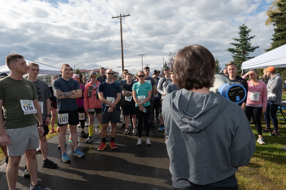 JBER Mental Health hosts Light Up JBER 12K