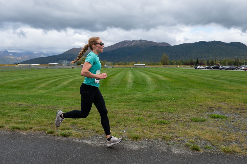 JBER Mental Health hosts Light Up JBER 12K