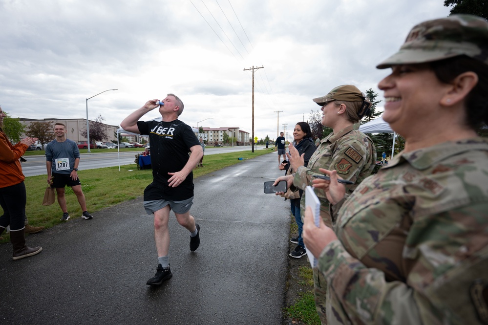 JBER Mental Health hosts Light Up JBER 12K