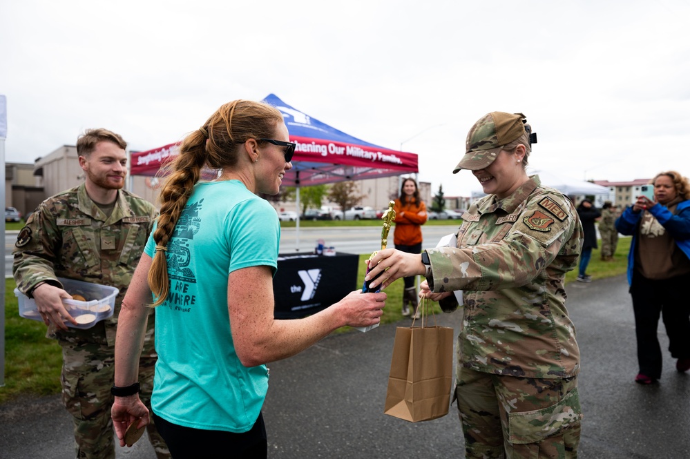 JBER Mental Health hosts Light Up JBER 12K