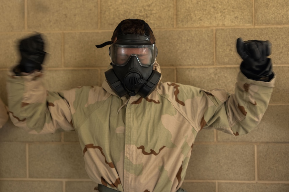 I MIG Marines Conduct Gas Chamber