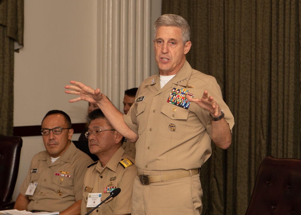 Adm. Steve Koehler, commander, U.S. Pacific Fleet, speaks to CFMCC flag course students at faculty at Joint Base Pearl Harbor-Hickam