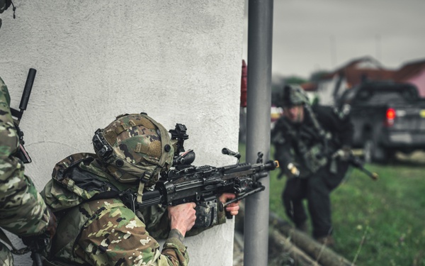Sky Soldiers Attack Opposing Forces During Saber Junction 24