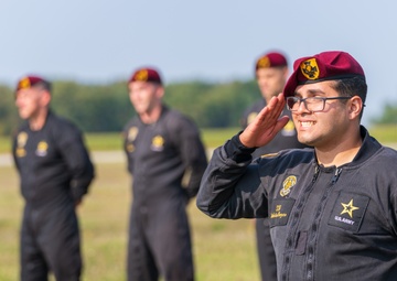 Army Golden Knights fly at Airshow London to celebrate 100 years of Royal Canadian Air Force