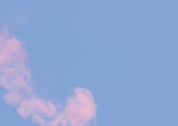 Army Golden Knights fly at Airshow London to celebrate 100 years of Royal Canadian Air Force