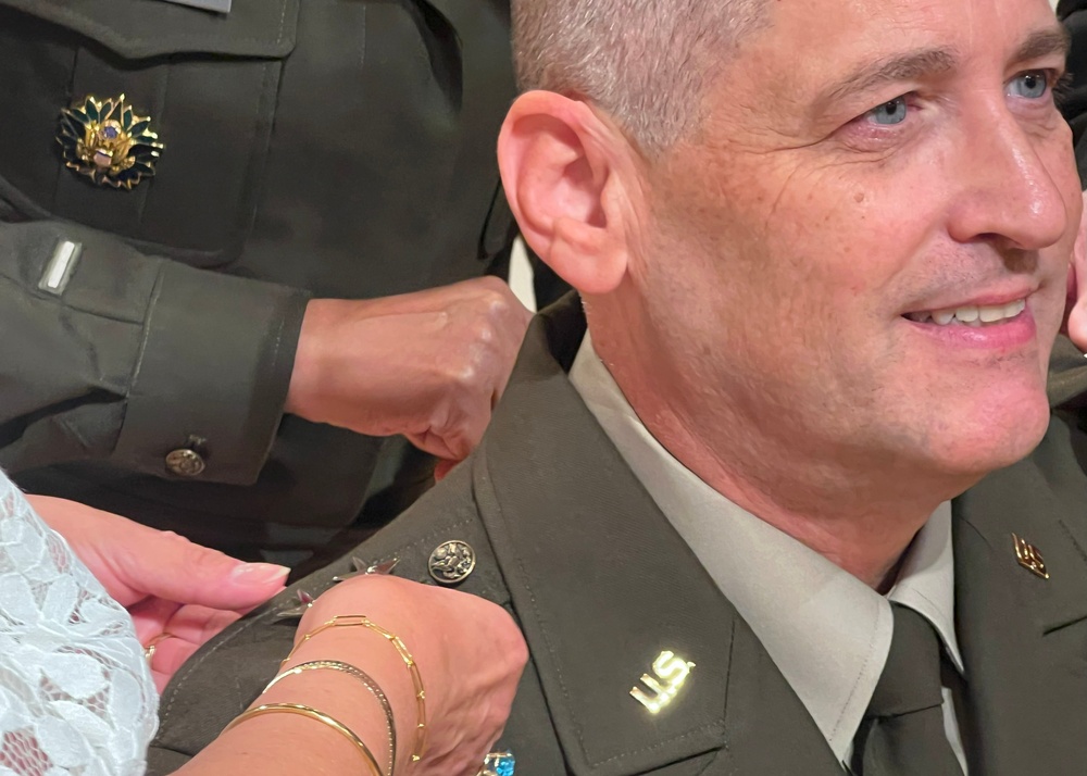 AR-MEDCOM CG pins second star at Texas ceremony