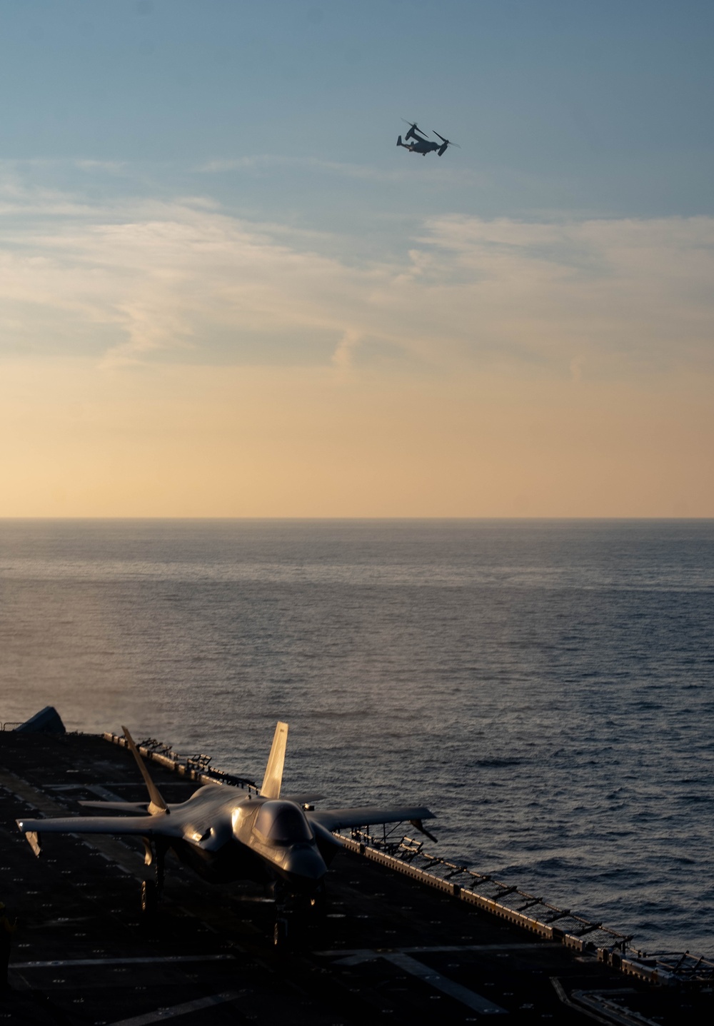 Boxer Conducts Flight Deck Operations