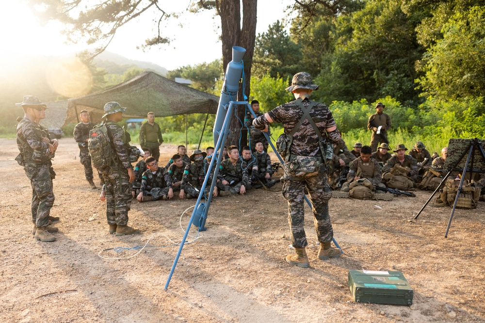 KMEP 24.2 | Bilateral KM-180 Road Crater Kit Exchange