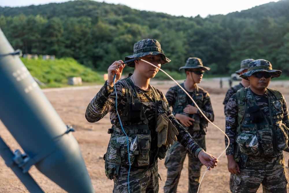 KMEP 24.2 | Bilateral KM-180 Road Crater Kit Exchange