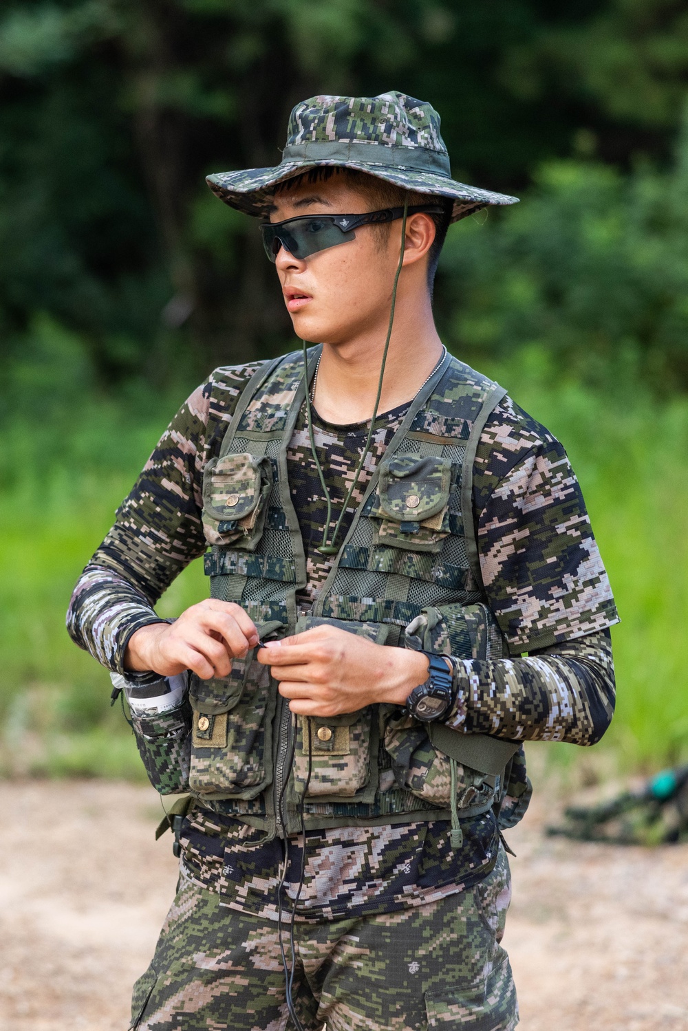 KMEP 24.2 | Bilateral KM-180 Road Crater Kit Exchange