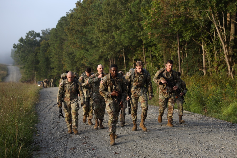 Best Squad Competition: Spc. Omari Easton, B Co., 781st MI Battalion (Cyber) 12