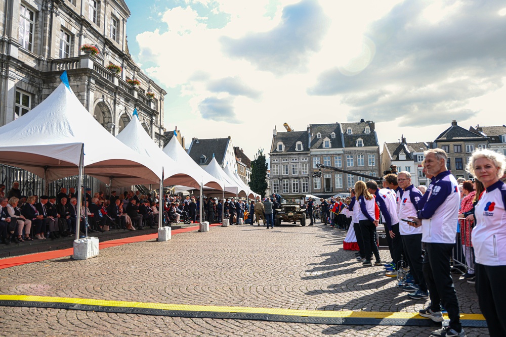 Ticker Tape Parade Operation Market Garden 80