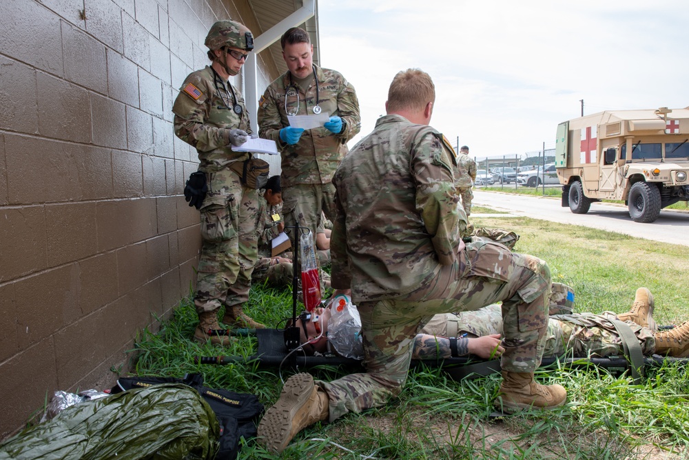 Charlie Med 141 Supports Battalion Training Exercise in Preparation for KFOR 34