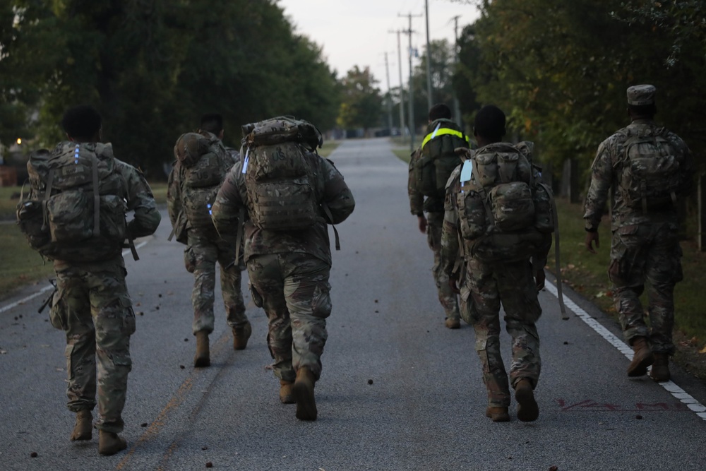 Soldiers Compete in DC Army National Guard Best Warrior Competition