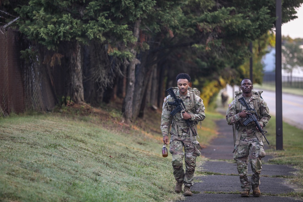 Soldiers Compete in DC Army National Guard Best Warrior Competition