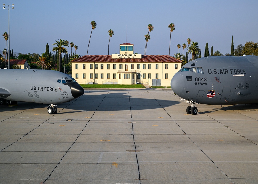 Aircraft on Flightline