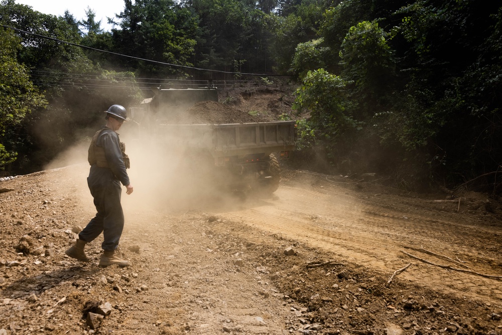 9th ESB Conducts Final Construction of Choctaw Road