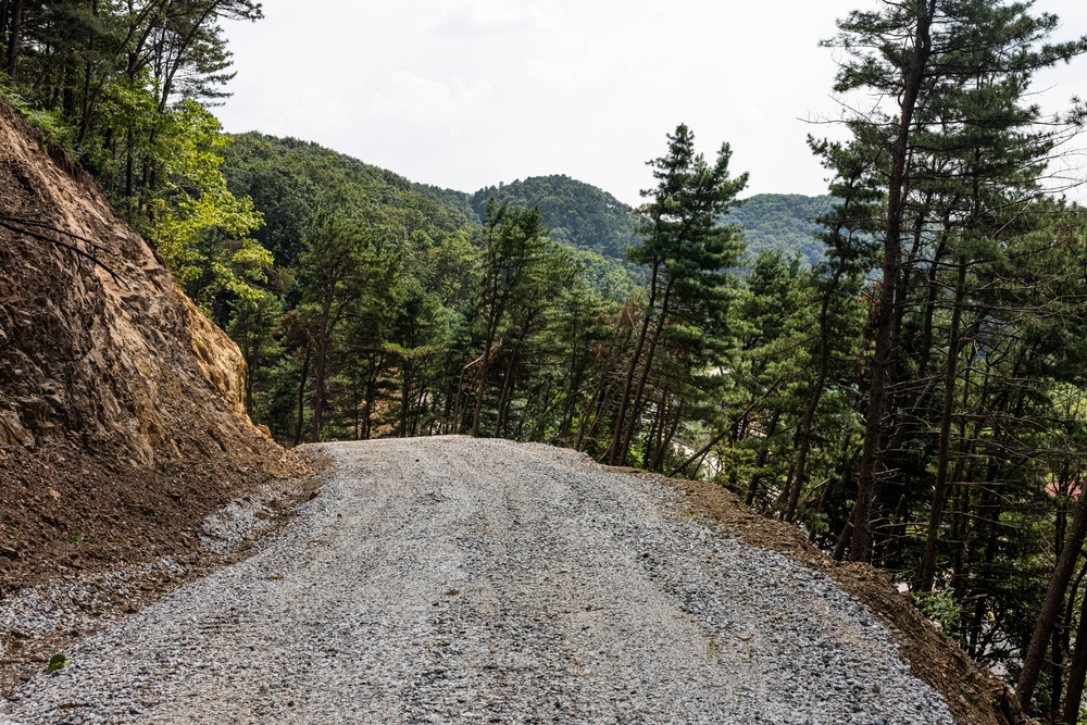 9th ESB Conducts Final Construction of Choctaw Road