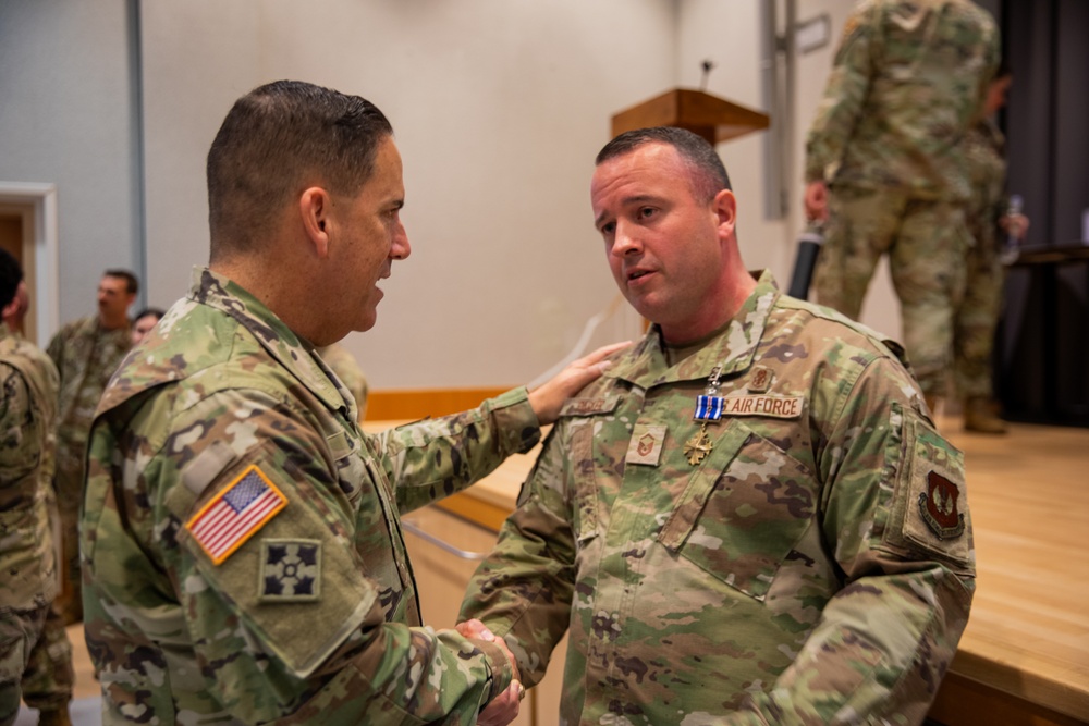 Landstuhl Regional Medical Center airman receives prestigious combat award