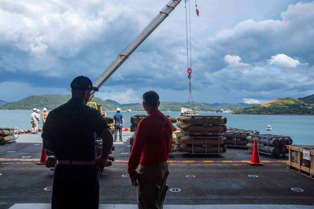 USS America (LHA 6) Conducts Ordnance Handling Evolution