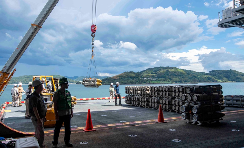 USS America (LHA 6) Conducts Ordnance Handling Evolution