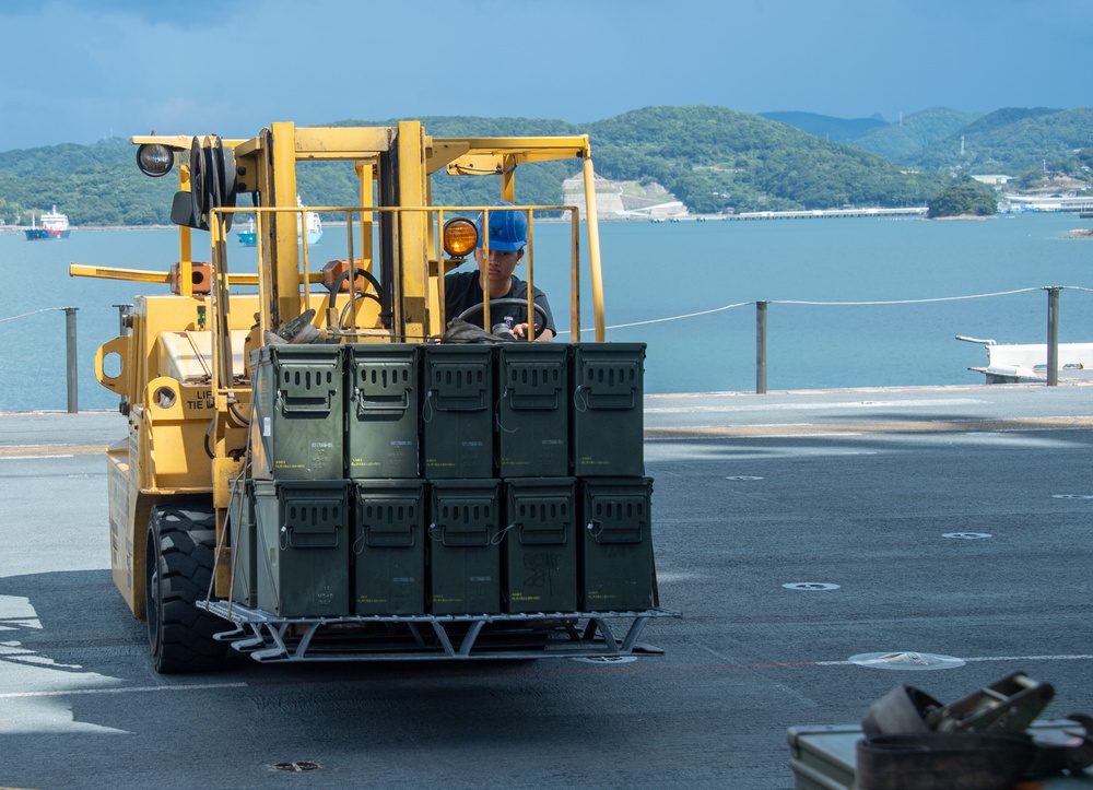 USS America (LHA 6) Conducts Ordnance Handling Evolution