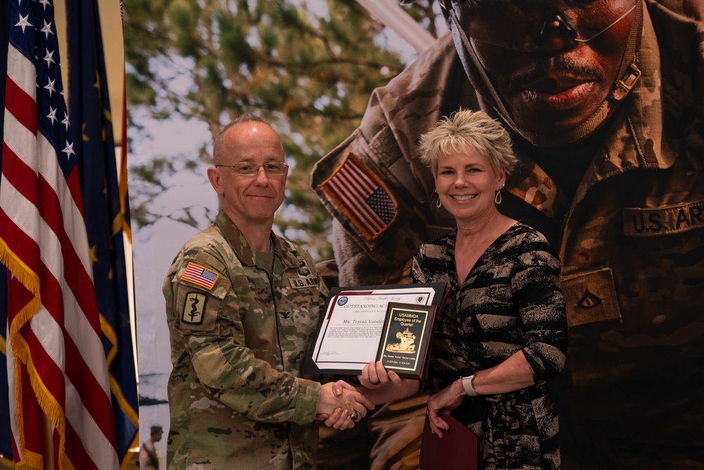 USAMMDA team gathers for command town hall, awards presentation