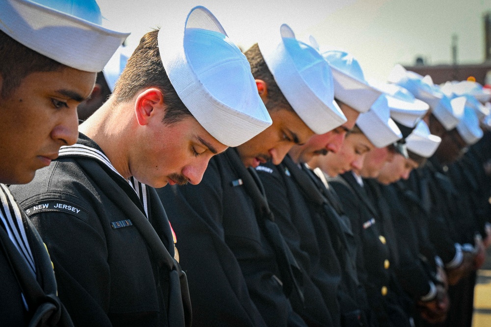 SECNAV Attends USS New Jersey (SSN-796) Commissioning Ceremony