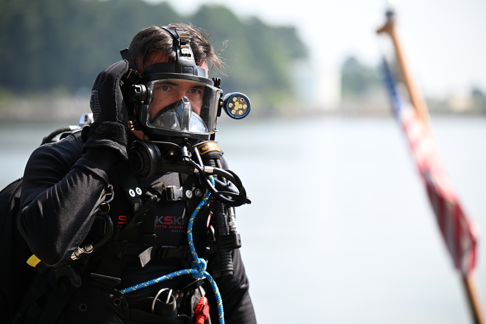 Coast Guard Divers